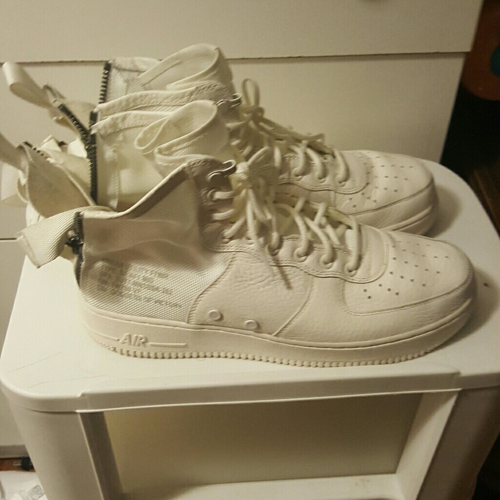 SF Air Force 1 Mid Triple Ivory
